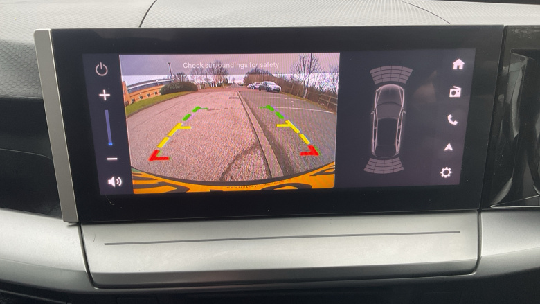 Vauxhall Frontera 83kW Design 44kWh 5dr Auto Electric Estate